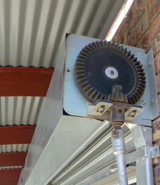 Garage Door Shop St Clair Shores, MI 586-588-9523 - sb-rolling-garage-doors-01